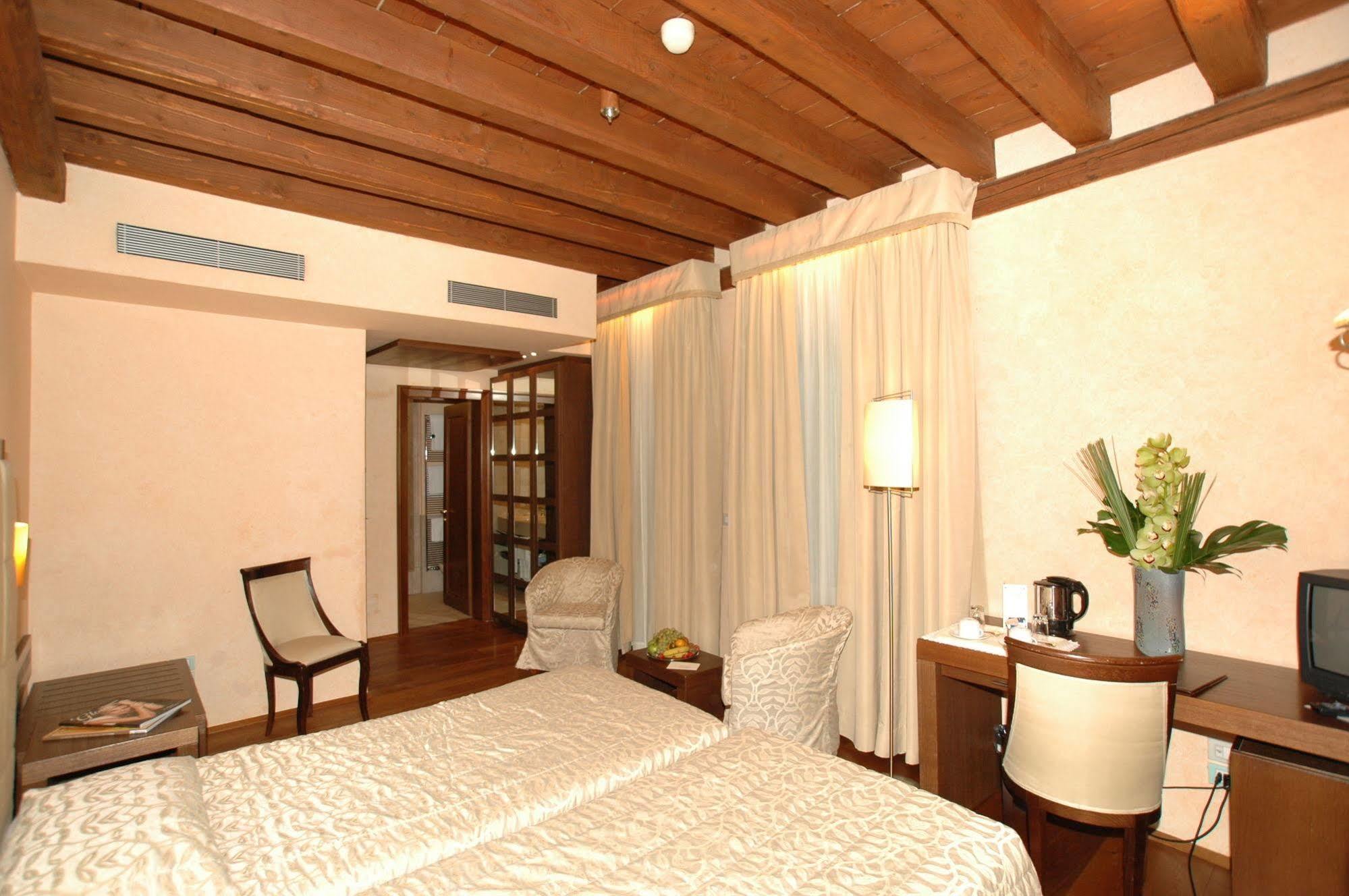 Palazzo Selvadego Hotel Venetië Buitenkant foto